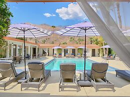 Little Paradise Hotel