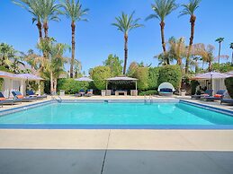 Little Paradise Hotel