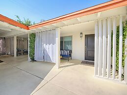 Little Paradise Hotel