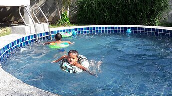 Lanta Dream Garden Pool Villa