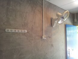 Hello Me Me Bungalow