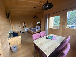 Hotel Les Cabanes Dans Les Bois