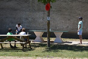 Hotel Les Cabanes Dans Les Bois