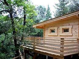 Hotel Les Cabanes Dans Les Bois