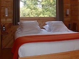 Hotel Les Cabanes Dans Les Bois