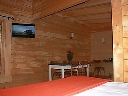 Hotel Les Cabanes Dans Les Bois