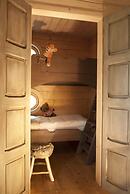 Hotel Les Cabanes Dans Les Bois