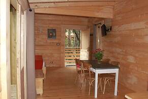 Hotel Les Cabanes Dans Les Bois