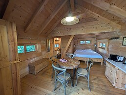 Hotel Les Cabanes Dans Les Bois