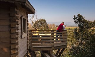 Hotel Les Cabanes Dans Les Bois