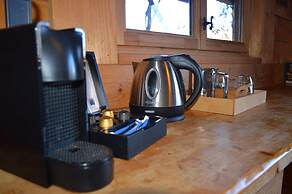 Hotel Les Cabanes Dans Les Bois