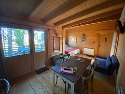 Hotel Les Cabanes Dans Les Bois