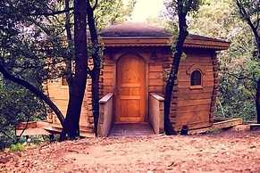 Hotel Les Cabanes Dans Les Bois