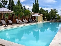 Hotel Les Cabanes Dans Les Bois