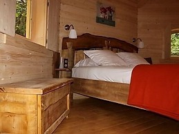 Hotel Les Cabanes Dans Les Bois
