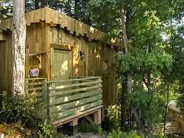 Hotel Les Cabanes Dans Les Bois