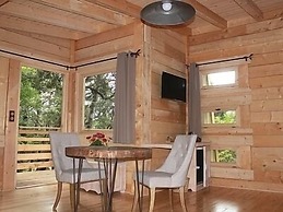 Hotel Les Cabanes Dans Les Bois