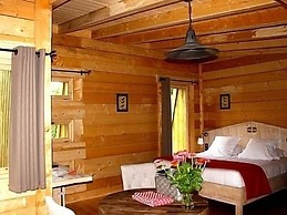 Hotel Les Cabanes Dans Les Bois
