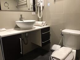 Ratchada Point Hotel