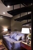 Ratchada Point Hotel