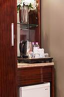 Ratchada Point Hotel