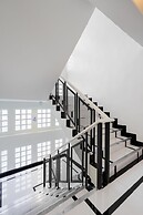 Ratchada Point Hotel