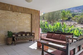 Ariadni Palace Apartments