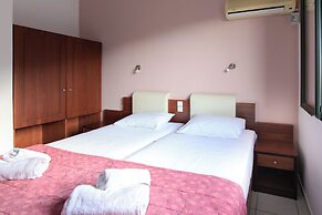 Ariadni Palace Apartments