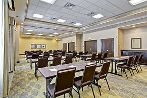 Hampton Inn & Suites by Hilton Saskatoon Airport