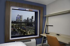 Holiday Inn Express & Suites Pittsburgh North Shore by IHG