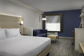 Holiday Inn Express & Suites Pittsburgh North Shore by IHG