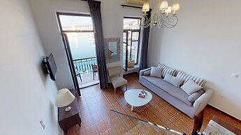 Porto Enetiko Suites
