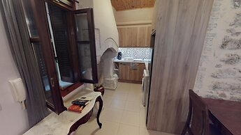 Porto Enetiko Suites