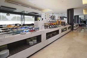 Grand Mercure Solo Baru