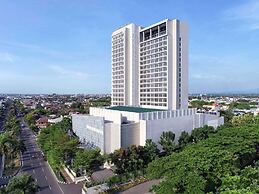 Grand Mercure Solo Baru