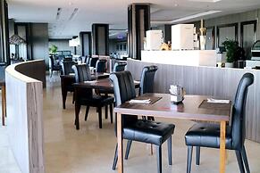 Grand Mercure Solo Baru