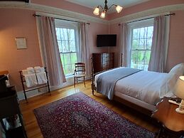 Homeport Inn and Tavern