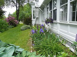 Homeport Inn and Tavern