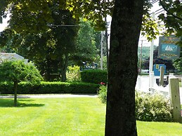 Homeport Inn and Tavern