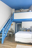 Surf Side Hotel
