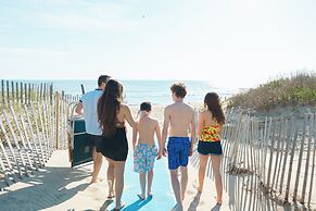 Surf Side Hotel