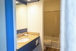 Surf Side Hotel