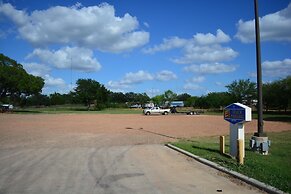 Executive Inn Cuero