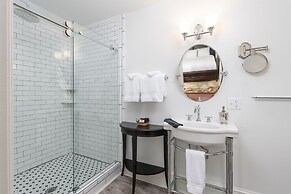 Steeles Tavern Manor