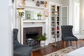 Steeles Tavern Manor