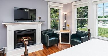 Steeles Tavern Manor