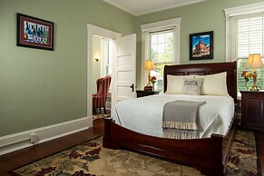 Steeles Tavern Manor