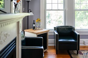 Steeles Tavern Manor