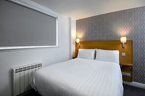 Corner House Hotel