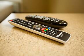 Refresh Inn & Suites